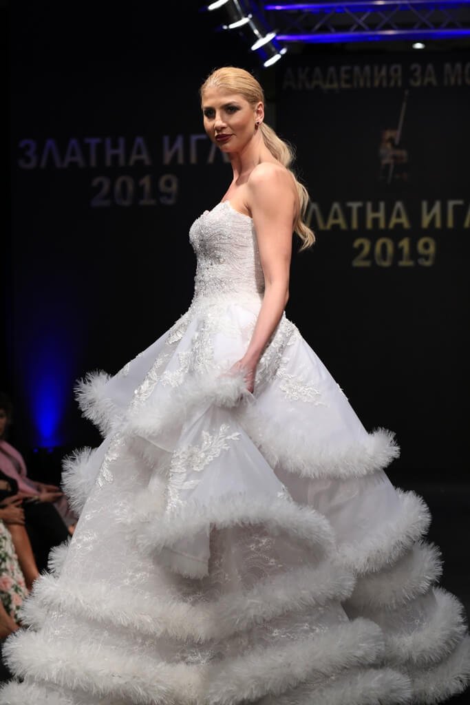 RADOSLAVA LAZAROVA WON “GOLDEN NEEDLE 2019”