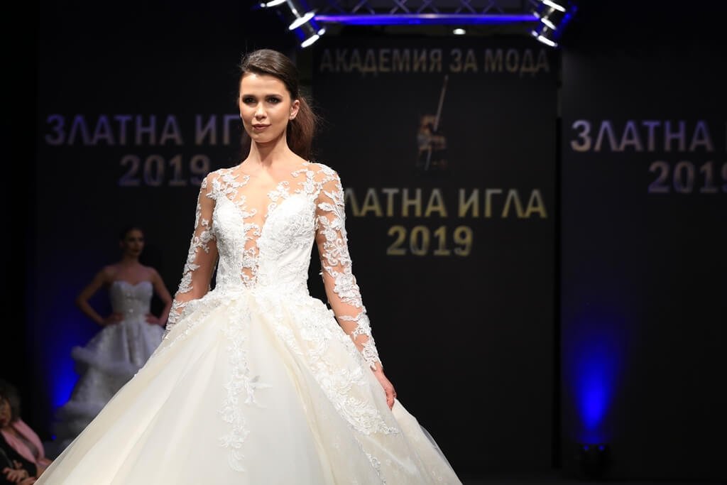RADOSLAVA LAZAROVA WON “GOLDEN NEEDLE 2019”