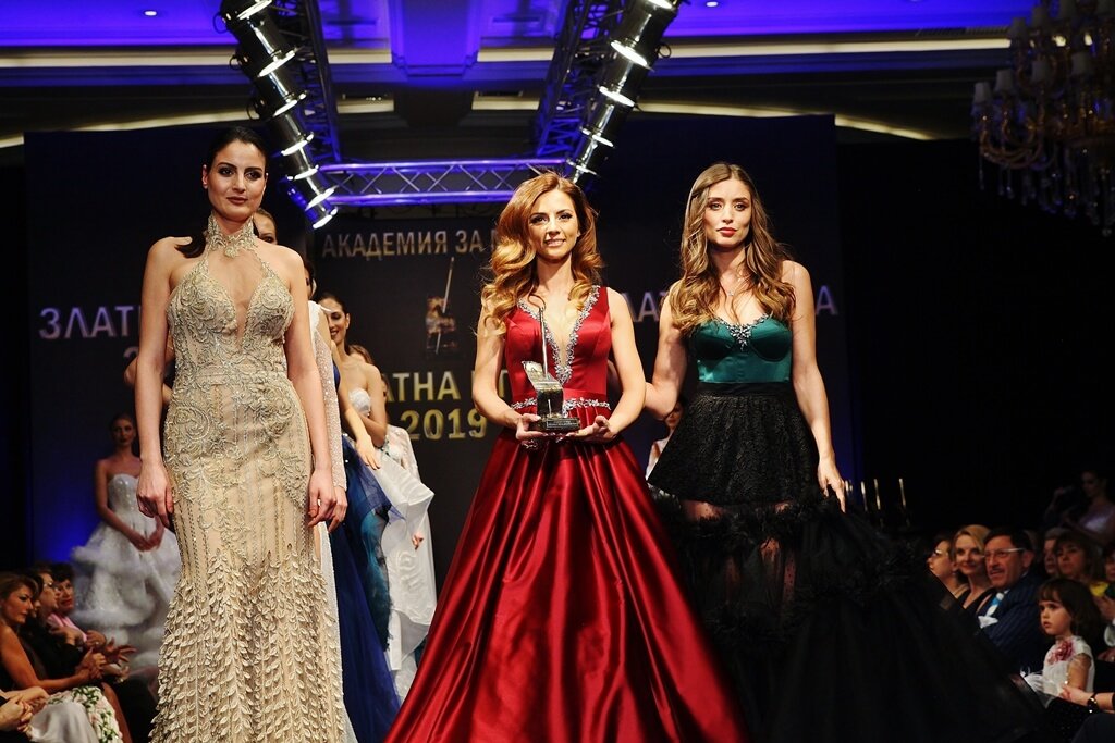 RADOSLAVA LAZAROVA WON “GOLDEN NEEDLE 2019”