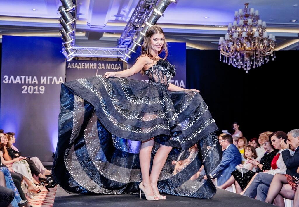 RADOSLAVA LAZAROVA WON “GOLDEN NEEDLE 2019”