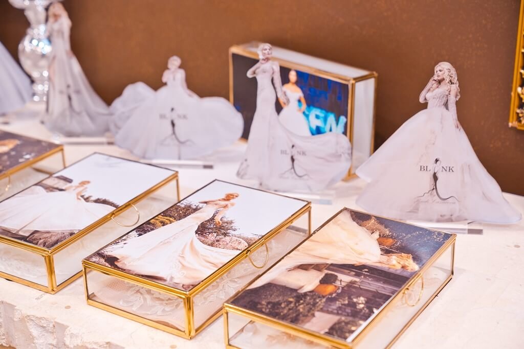 Интериор в шоурума на Радослава Лазарова в сватбен център My Wedding. Фото: Хайлайф