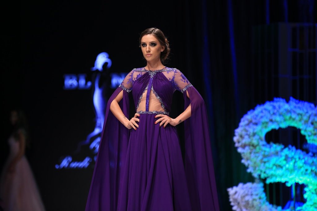 Колеция Womanity Prom на модна къща „Блинк“ с дизайнер Ради Лазарова.